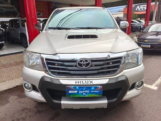 TOYOTA HILUX 2.7 SRV 4X4 CD 16V FLEX 4P AUTOMÁTICO TOYOTA HILUX 2.7 SRV 4X4 CD 16V FLEX 4P AUTOMÁTICO